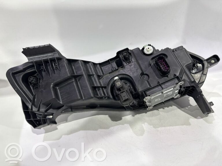 af95ae303b9f72e54d7e3f0c12ce10fc-a64fd223a16a1d8884b4836615932809_headlight_headlamp