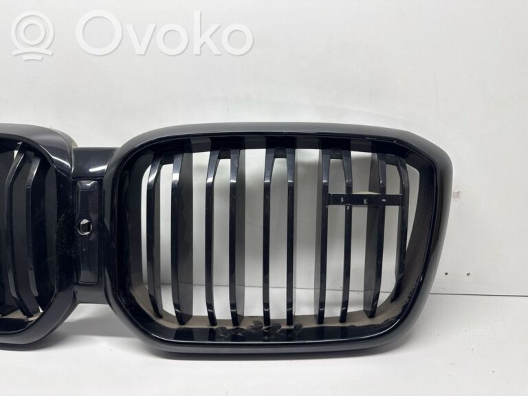 afa72e7996bbe2a615fc41ef265f00a7-9df40d5e88292750ea49610a86f7efed_front_grill
