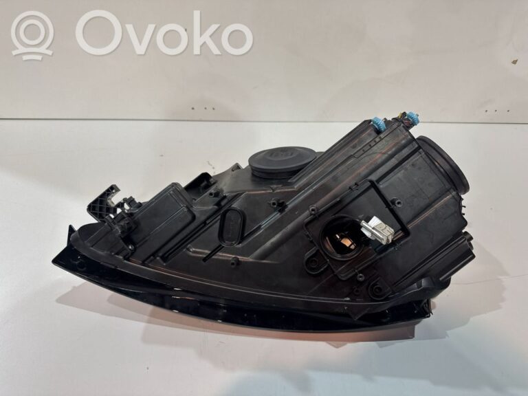 afe9c224806681762426b1e9c3867167-fc72e097055c4a2bb04d693dcc257686_headlight_headlamp