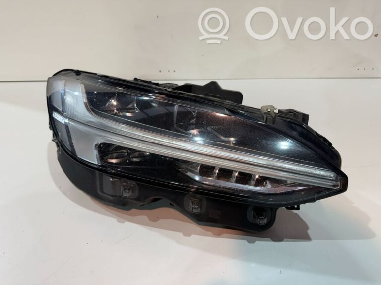 b1e06bc13905f3928410f716a132661a-8d7b6d22c481f5edc50f82a14cd12ffe_headlight_headlamp