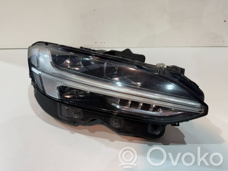 b1e06bc13905f3928410f716a132661a-8d7b6d22c481f5edc50f82a14cd12ffe_headlight_headlamp