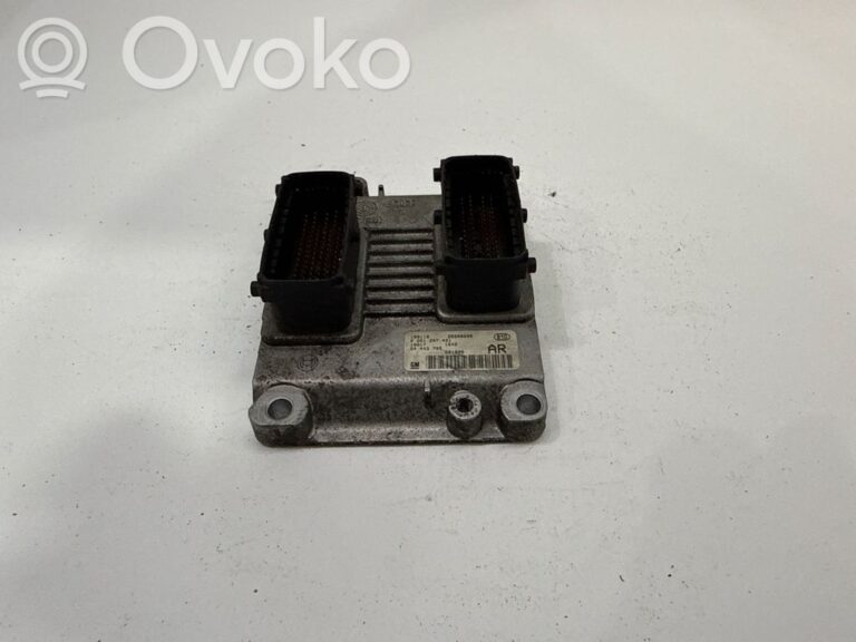 b3f1db4d0f2dfd634945b10587587ca7-c8b9909a81fc2c80e37c416ca3eeb4bf_calculateur_moteur_ecu