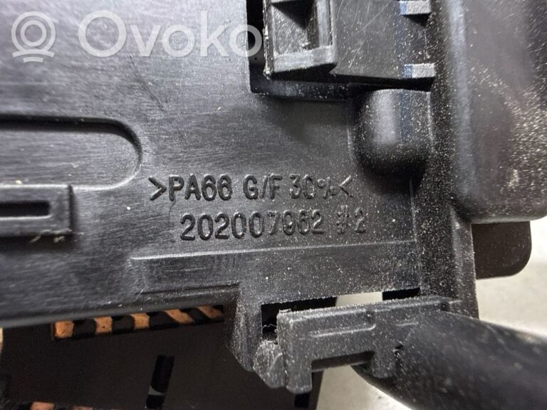 b4062864eef897f4f482f5f3fa5ecdf7-fdfede0934be167a437d06aca1760a81_wiper_control_stalk