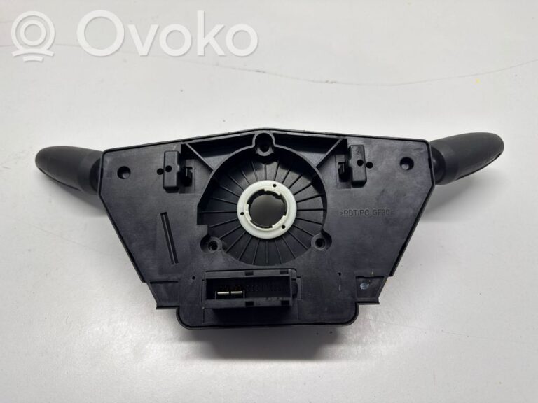 b49b0b601ed28e9f2082a10e51ec9cef-e528f20908604c630eac0bc75d6d201d_wiper_turn_signal_indicator_stalk_switch