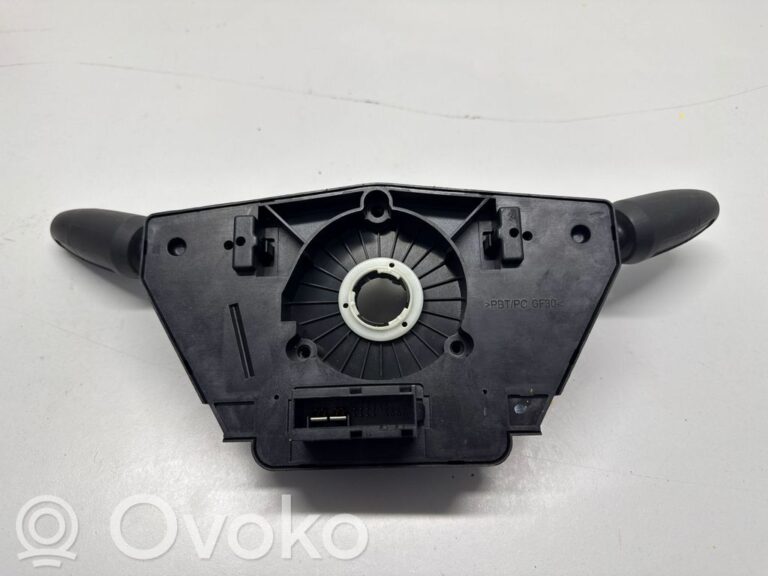b49b0b601ed28e9f2082a10e51ec9cef-e528f20908604c630eac0bc75d6d201d_wiper_turn_signal_indicator_stalk_switch