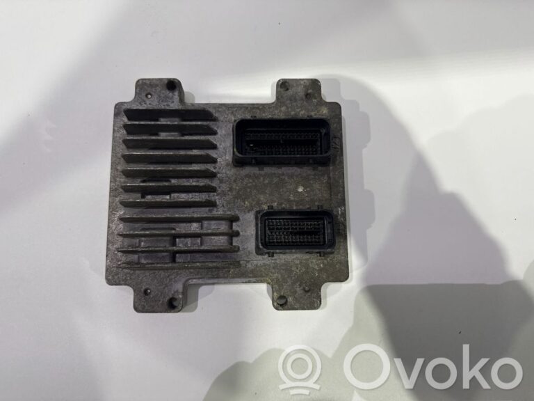 b4ae975d6897985ae0c2caf123e2b860-f47e3c9bab435cce8b8af6323f141fc3_calculateur_moteur_ecu