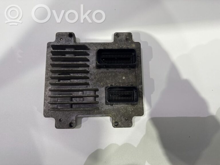 b4ae975d6897985ae0c2caf123e2b860-f47e3c9bab435cce8b8af6323f141fc3_calculateur_moteur_ecu