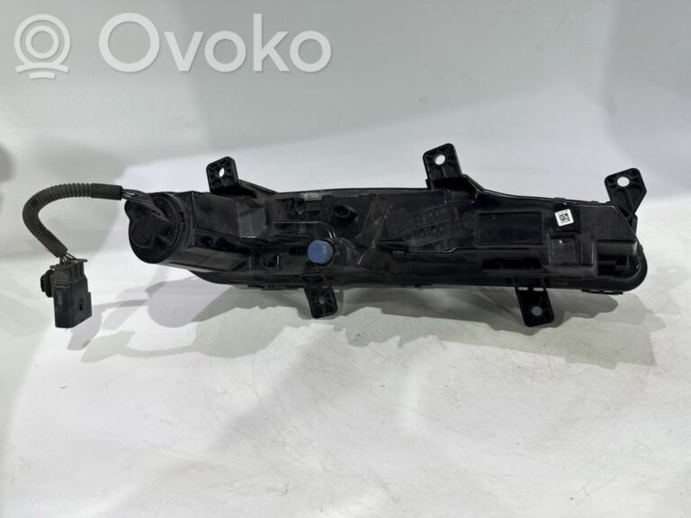 b50f23b00990b38a8d2cd0d09afbbfd7-a0203379d9f9d7463ca49f5d30cae157_led_daytime_headlight