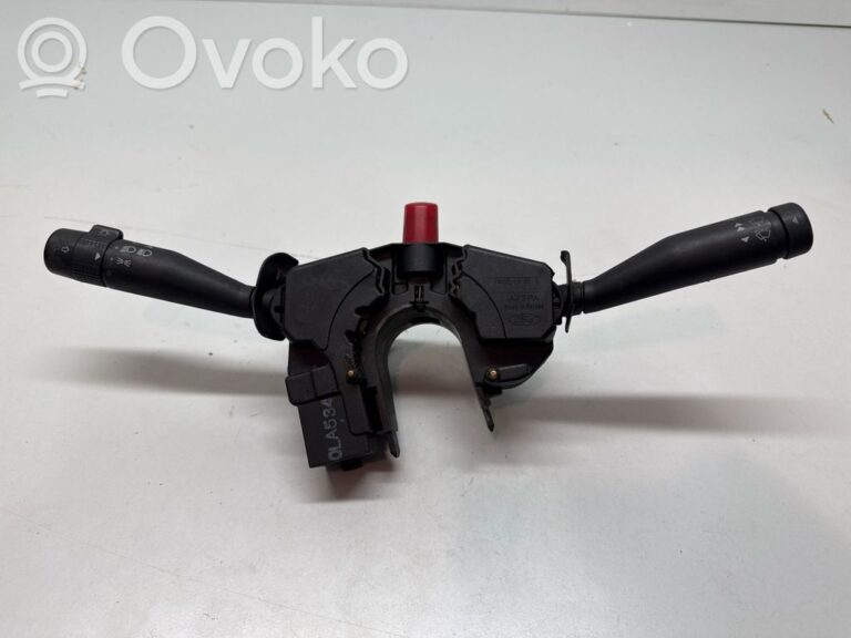 b672a9e45405aaebc7b77ff92719e5c7-50821ea658453ac8e6172ef078fc30f2_light_switch