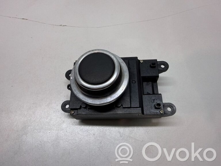 b6b8317b7f03a837c223ec9b7970bc9d-6f7c4fa3d9f940c36252f9e872da4106_head_unit_multimedia_control
