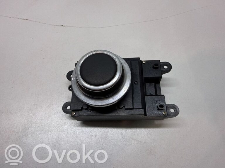 b6b8317b7f03a837c223ec9b7970bc9d-6f7c4fa3d9f940c36252f9e872da4106_head_unit_multimedia_control