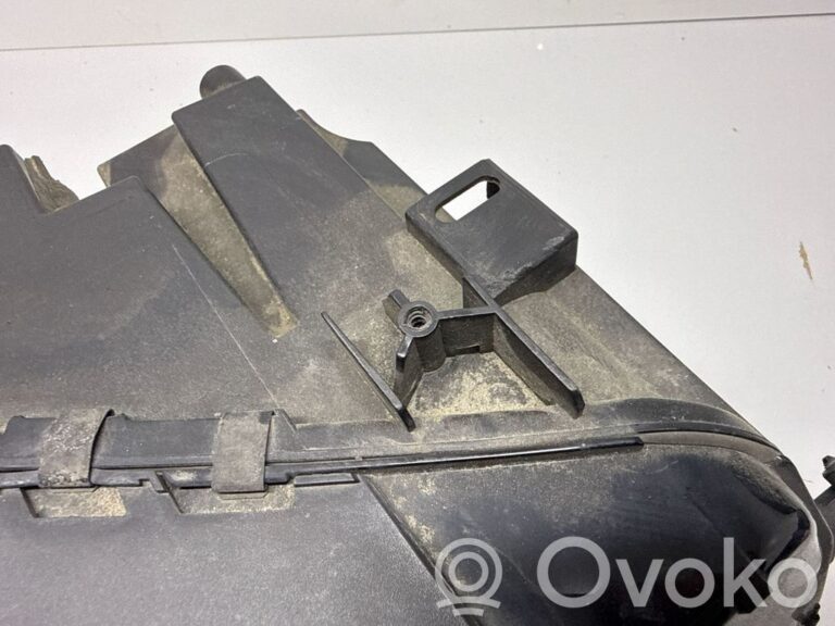 b827e999051be92321b8183cb2085390-821c4f2cbecb8d8cf253c3f18233b3df_headlight_headlamp
