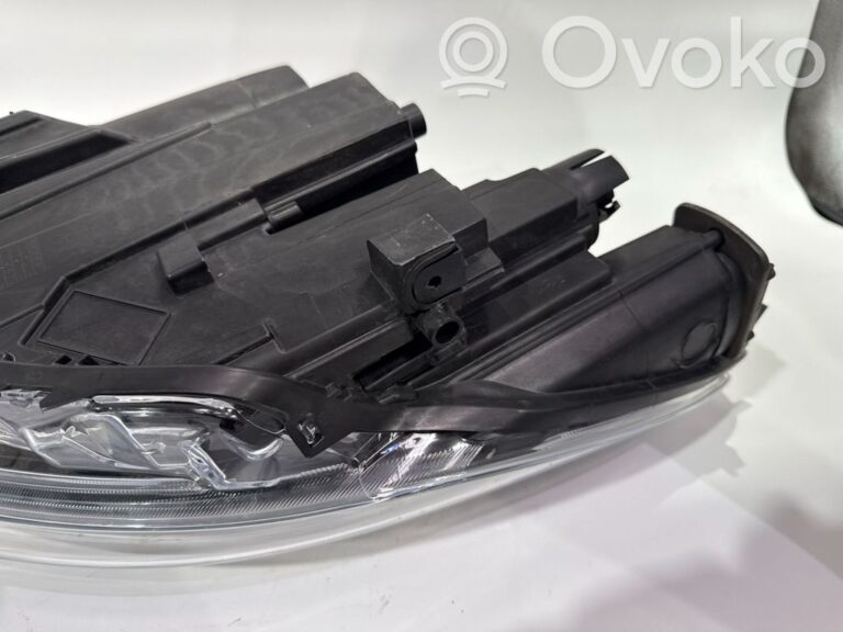 bbe81f18ad574f02cffb1e3741085dc5-988695072530c3ab30d9fce2c85371e1_headlight_headlamp