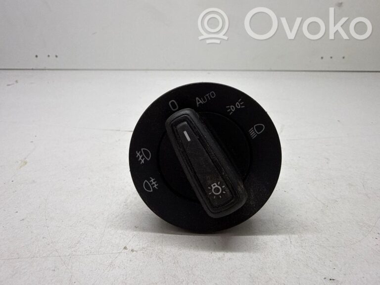 bd141fa23f6e5cfb9a1ae2e8a5ff9c9b-279c236caaf4bb7f2692486480089912_light_switch
