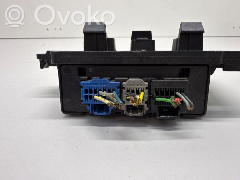 be5aebc7e01d1c129b01330bdc90ef69-99d0008fb46572fd0f3cacfe5427ffcc_parking_pdc_control_unit_module