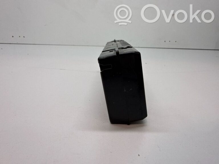 bf5b91384a4883d08338cf6e7a811f94-177d919bf9a3b653e01d755edfa21a1c_screen_display_small_screen