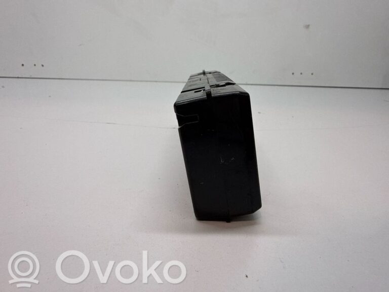 bf5b91384a4883d08338cf6e7a811f94-177d919bf9a3b653e01d755edfa21a1c_screen_display_small_screen