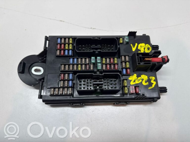 c01118cbf085970b24c9777e016fc3a5-52fba72ae64a89f41e37d94de3c4a04a_fuse_box_set