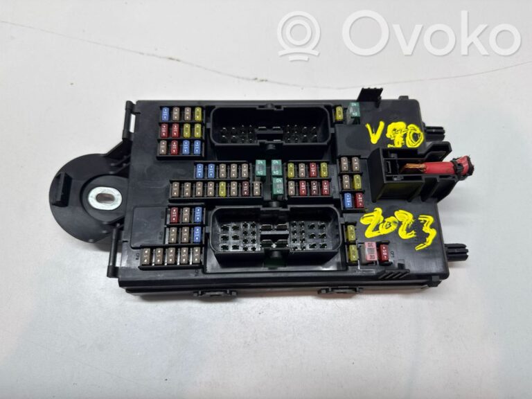 c01118cbf085970b24c9777e016fc3a5-52fba72ae64a89f41e37d94de3c4a04a_fuse_box_set