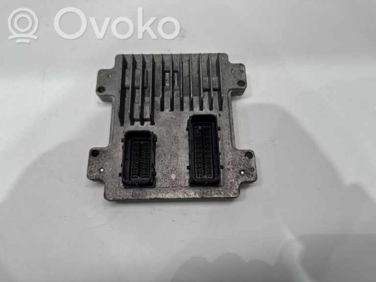 c0382a03a99437ba00ff099a37ca6396-f39b7b8e382e466cc887e60684c2139b_calculateur_moteur_ecu