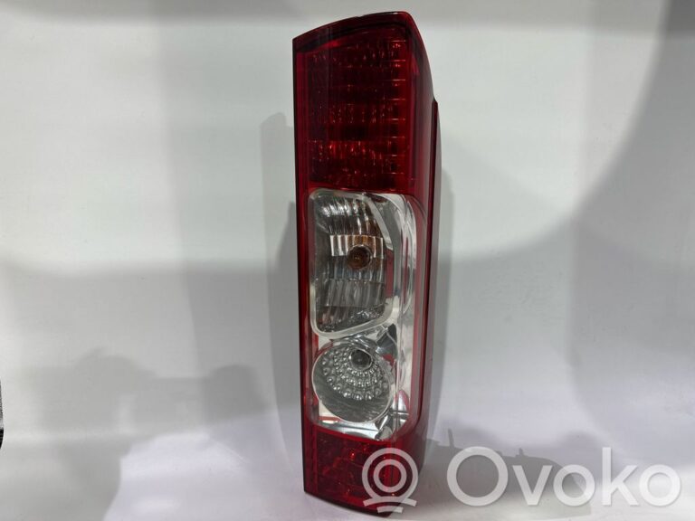 c0c03554b4124301acfce6f714e20900-19dec94b71871e2bdc79c7d6e1bab6d5_rear_tail_lights
