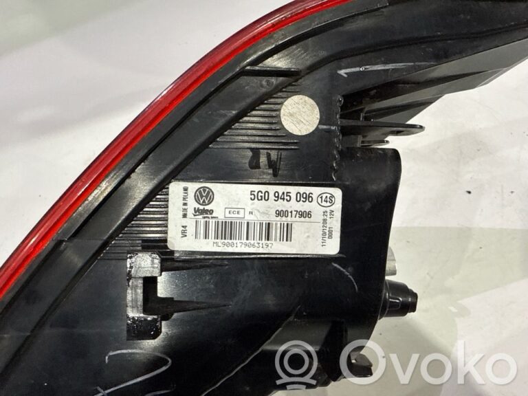 c5c9deea1eeae1ec86fe2799451f2bbe-4283829e5b0826d3ca2c5d7811007dd8_rear_tail_lights