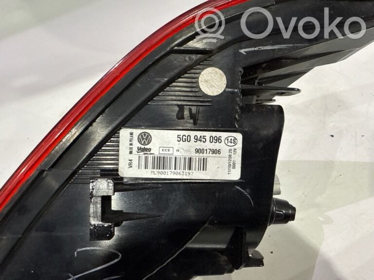 c5c9deea1eeae1ec86fe2799451f2bbe-4283829e5b0826d3ca2c5d7811007dd8_rear_tail_lights