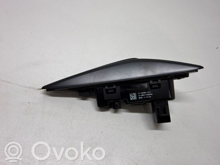 cbc3be682a1c11c98b68b09ff4d33a95-99280c503f0cc1b5e4ca4425030800c0_side_fender_camera