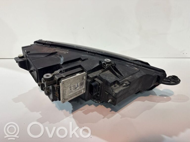 d5aab159bfd370609b5d361755406d3f-8ede8a1f37c035c757af66d39e9fc6c4_headlight_headlamp