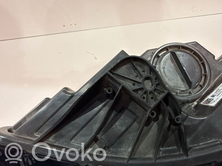 d8b9da60ea094fed8d00a56b038d5771-96cc57d8cd425d251c3c23bc5ef56564_front_fog_light