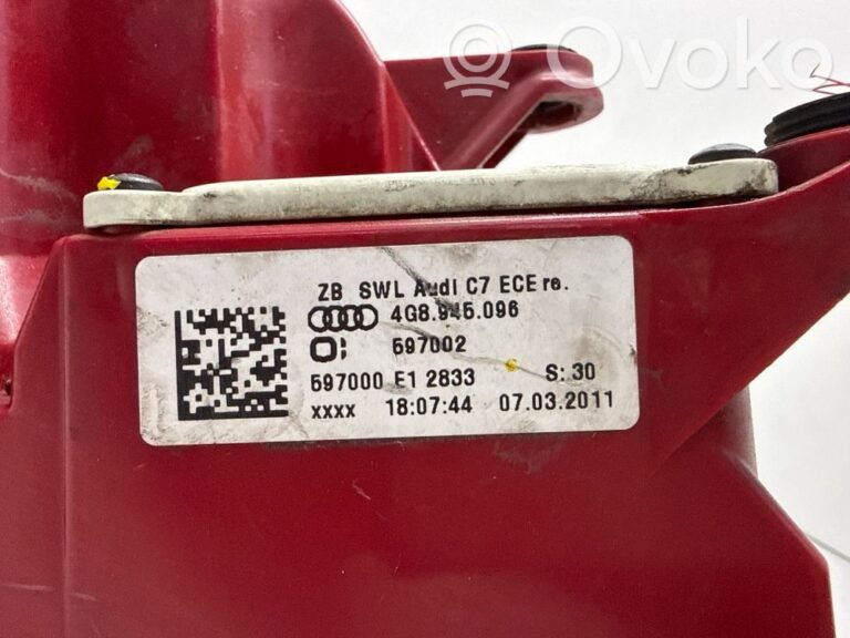 dcc0c74dae41b2b18dfef91d1faf571a-4c2dc9166a4d5a2c96bd8225a9bd1dfe_rear_tail_lights