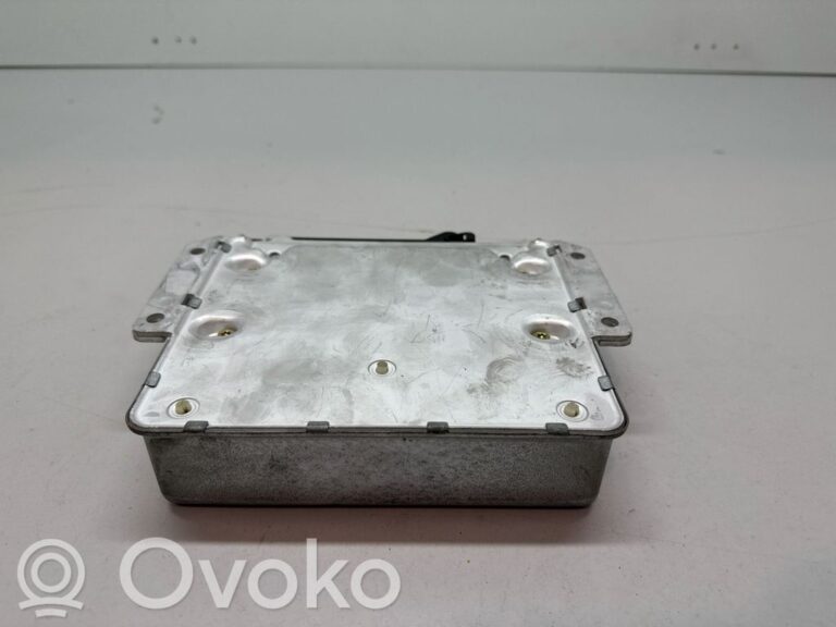 e196c597f75c84aa612d9edb5f9de75f-ee82fbc4f0188133a925217439f286b5_engine_control_unit_module