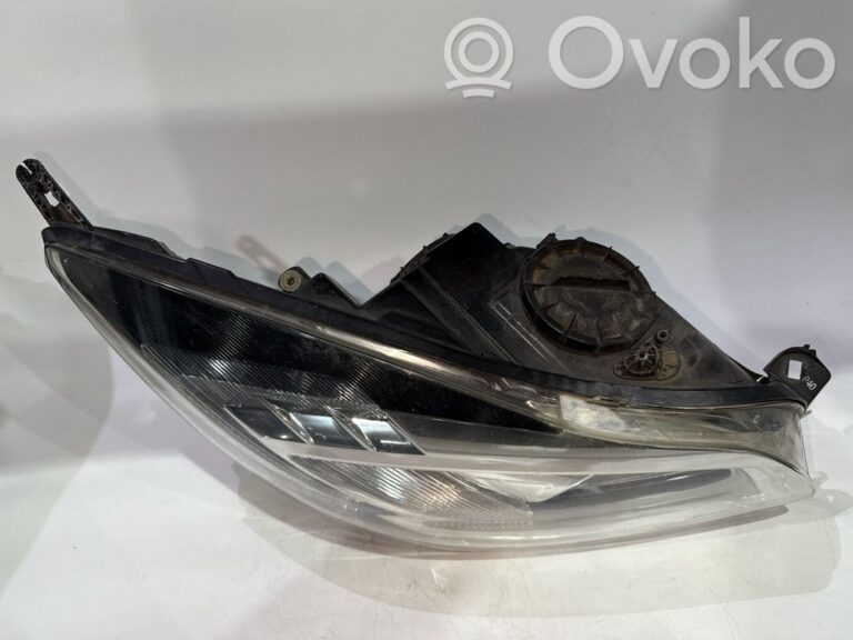 e39d98939932bf5e3dc488565ab81473-2af27db7e536e149b61dcc9b6862a930_headlight_headlamp