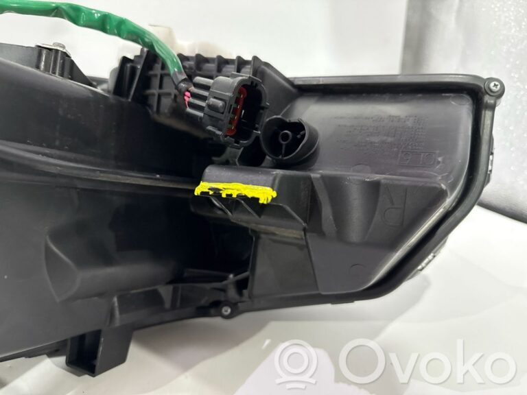 e9fe9ec62ac3d6f60a17a2708b697036-bba9bdc81aece5054332efc31ac7f714_headlight_headlamp