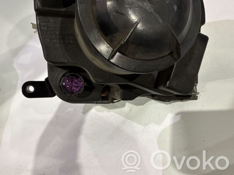 eb68641b7fa63655953df398836d7b60-d2d17336b976c4d8f2d19490263763e4_headlight_headlamp