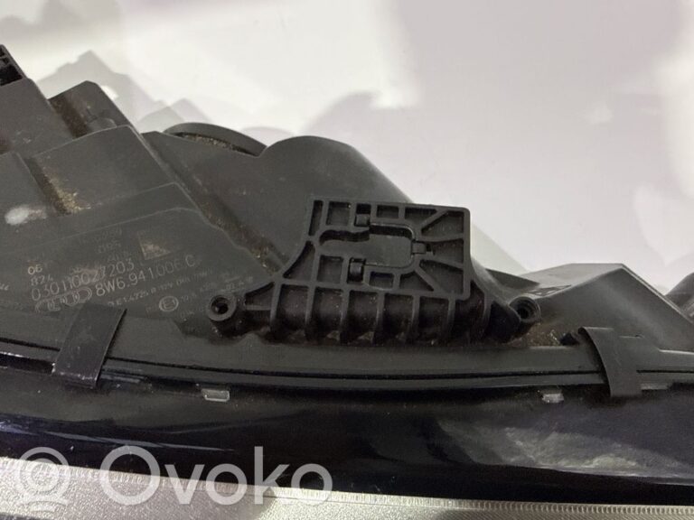 ec0382eabe207b54fdb1dfc7570641b2-4493a5a2b9b719e12d7d68ebd64b71c9_headlight_headlamp