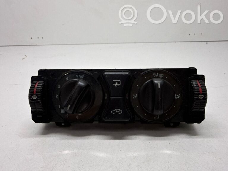 edb70cec9248e4cb333a8e26ba8d15ec-c35a382c98ef5867016627bf4b9fcb5c_climate_control_unit