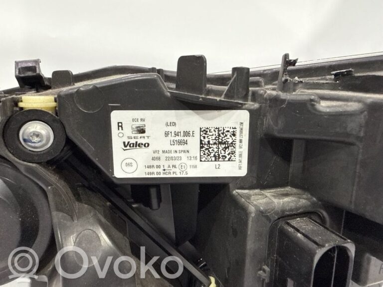 ee5bd202c6730e3dfad9165b1369f4c3-e7439ca39f13e348d212a6d31acb39fd_headlight_headlamp