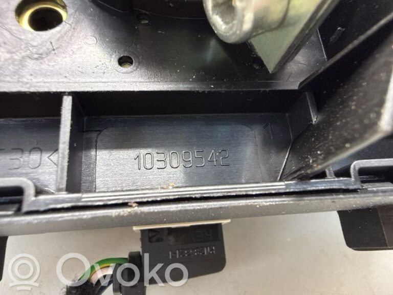 f4396758e60eb2ee552cf8234ee03e06-cce13151bfe6fb84496577c1a0672c1e_wiper_turn_signal_indicator_stalk_switch