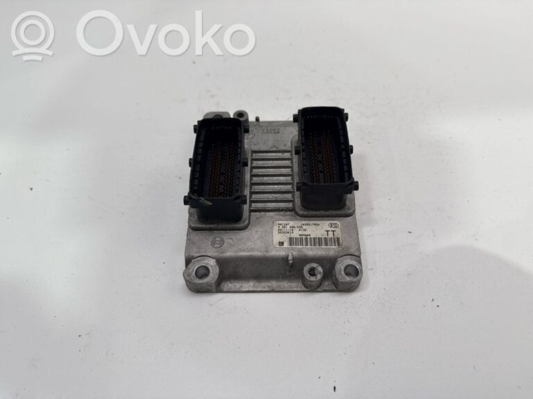 f6555956dcc091aca6f413184fe14c81-dd5bc5e744514193eb10e7c5a3fd6354_calculateur_moteur_ecu
