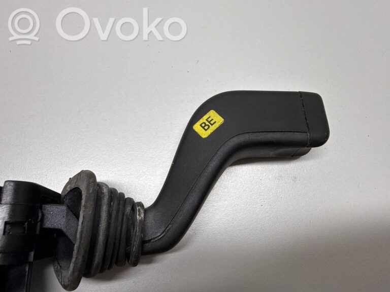 fa4666397d41eca5f4c1796c0277097d-6994771016f7b48771b0c14470d7547a_wiper_control_stalk