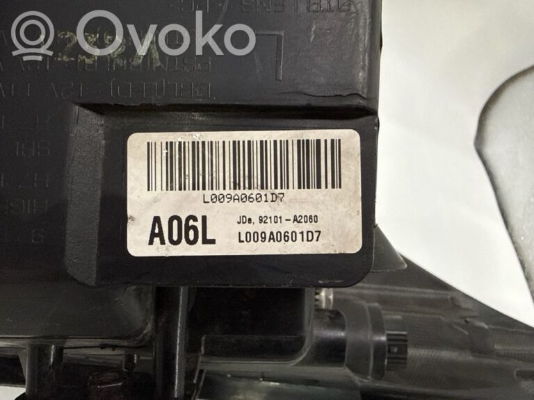 fbe7f788d0cd43c421145cc81a44cf2c-359d9b0b2e4c49e667ff52c161028cd6_headlight_headlamp