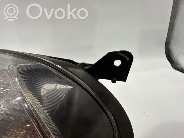 ffb18b01cce775976748dc157fe84a4e-5b72546029b2473af159362c3effde8c_headlight_headlamp