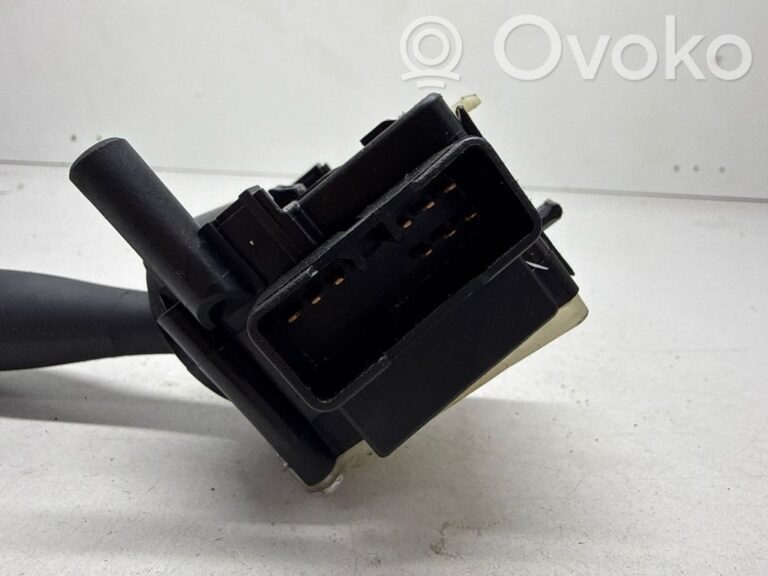 07652ed1dfcb0f005cecb81b6f38a8a4-c8ac3466c2cf6af26512c2c66ea2c78e_light_switch