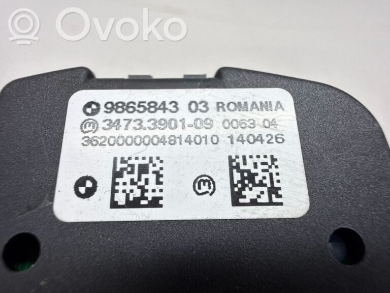 08b8415a3ff3a26702414e6b8d57c454-8c41418c83616a72476518496948ed16_light_switch