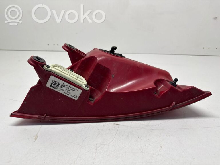 0c617647d8a67ead7287718ab1331050-1763f794137fba7274a06ba2d6f6a878_rear_tail_lights