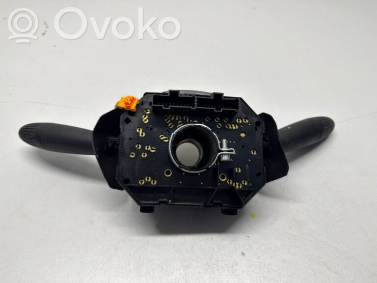 105a66a64a5709d0757e44f70ffbe609-dcb431b6d24d3ff66d75d680c4aa0525_wiper_turn_signal_indicator_stalk_switch