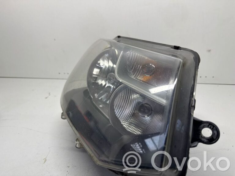 220a38ccb9e750e40bcd5cc893855c15-4dbf7b56d509d82765608e2601fd9c4b_headlight_headlamp