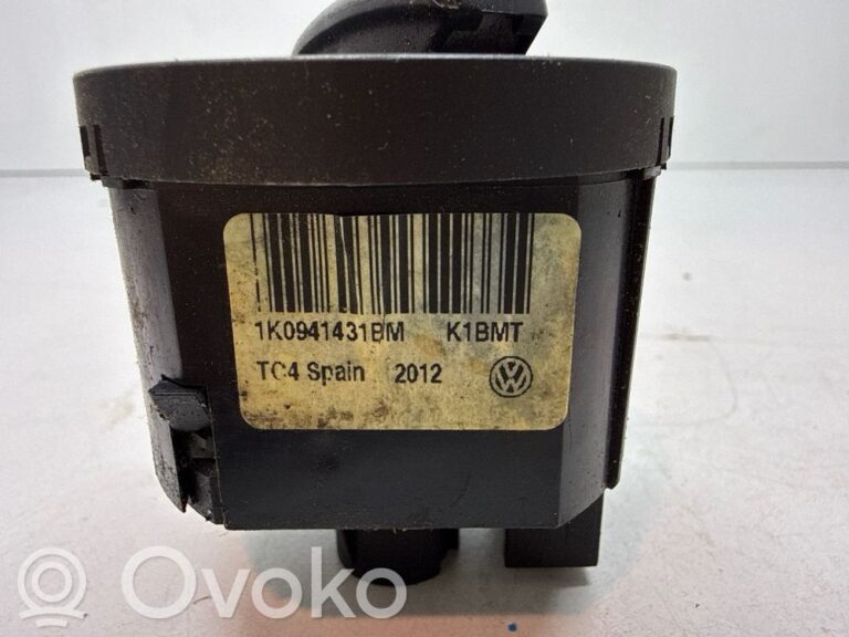26cd82f22ddd9078532a0632a501b923-c739757426cec1d06fcc8edc9e8ac37a_light_switch