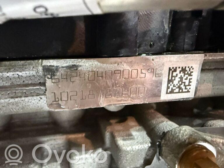 27c0e6ff58bbf98abc12bfb6fd8f3cdc-bmw_1_f40_engine